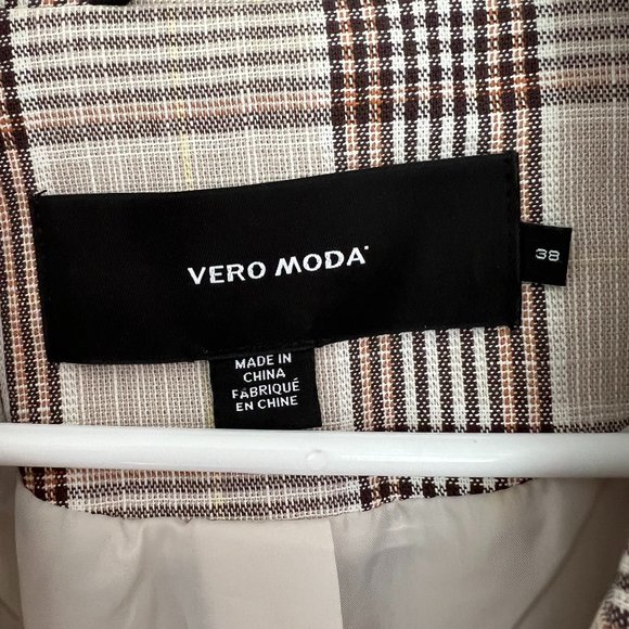 Vero Moda Lightweight Plaid Blazer - Picture 3 of 4